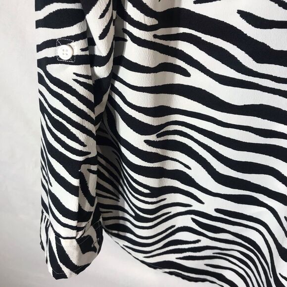 Time And Tru Womens Blouse Black White Zebra Print Long Sleeve Pocket Plus 20 - Picture 3 of 7